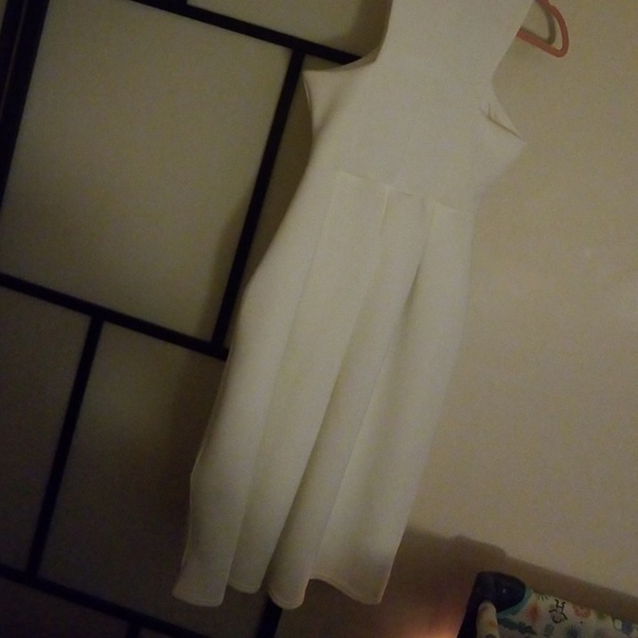White cocktail dress - Picture 2 of 4